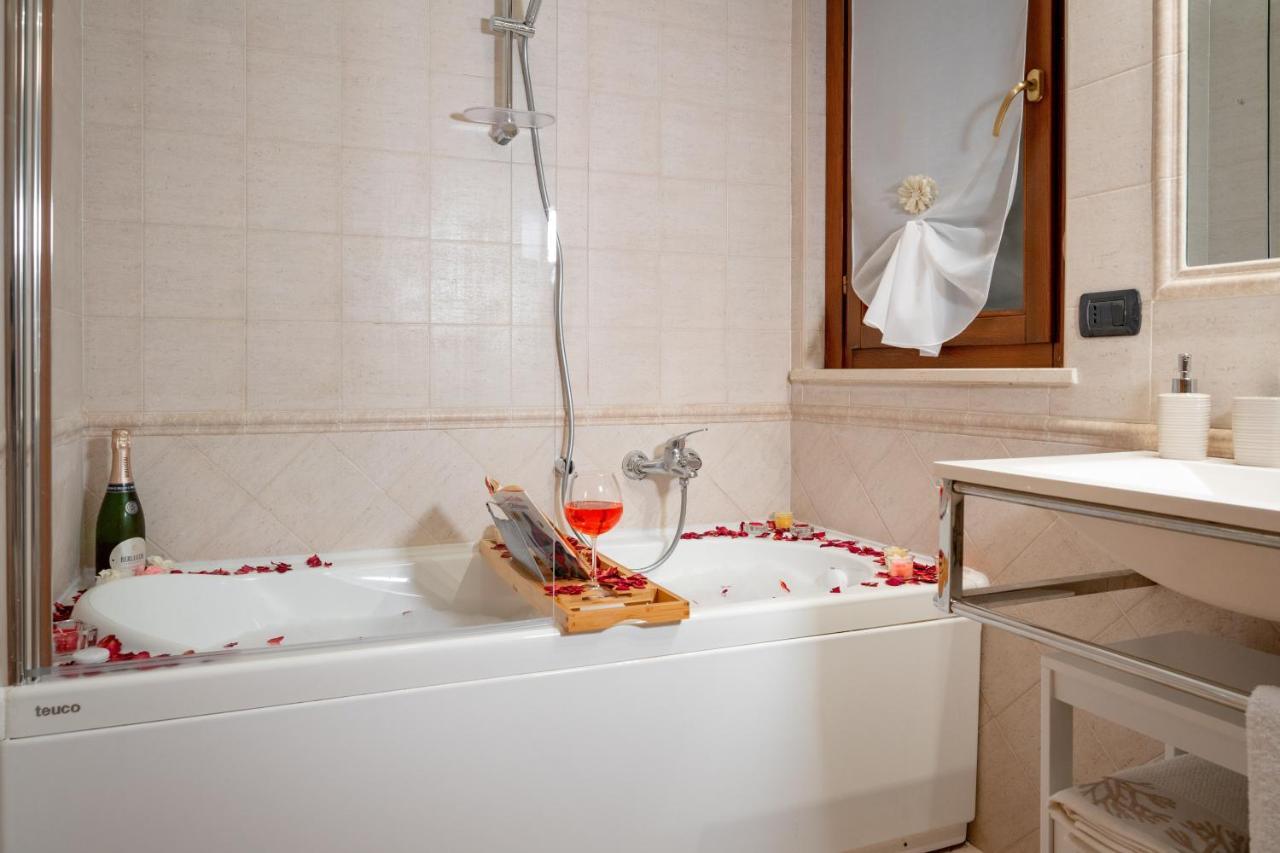 Suite Leonardo Relax Fiumicino Ngoại thất bức ảnh